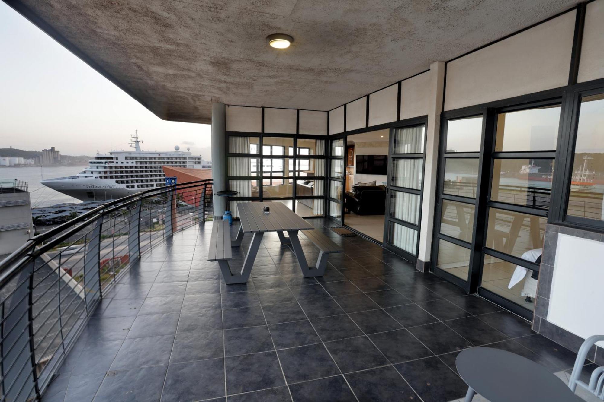 Stay At The Point - Peaceful Plentiful Penthouse Durban Extérieur photo